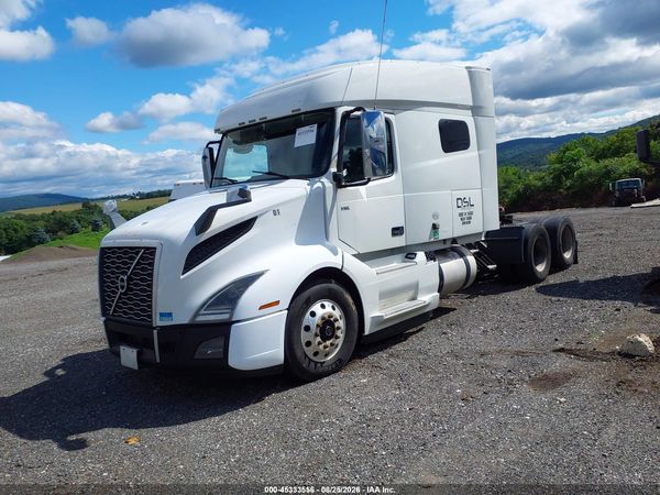 2019 VOLVO VNL
