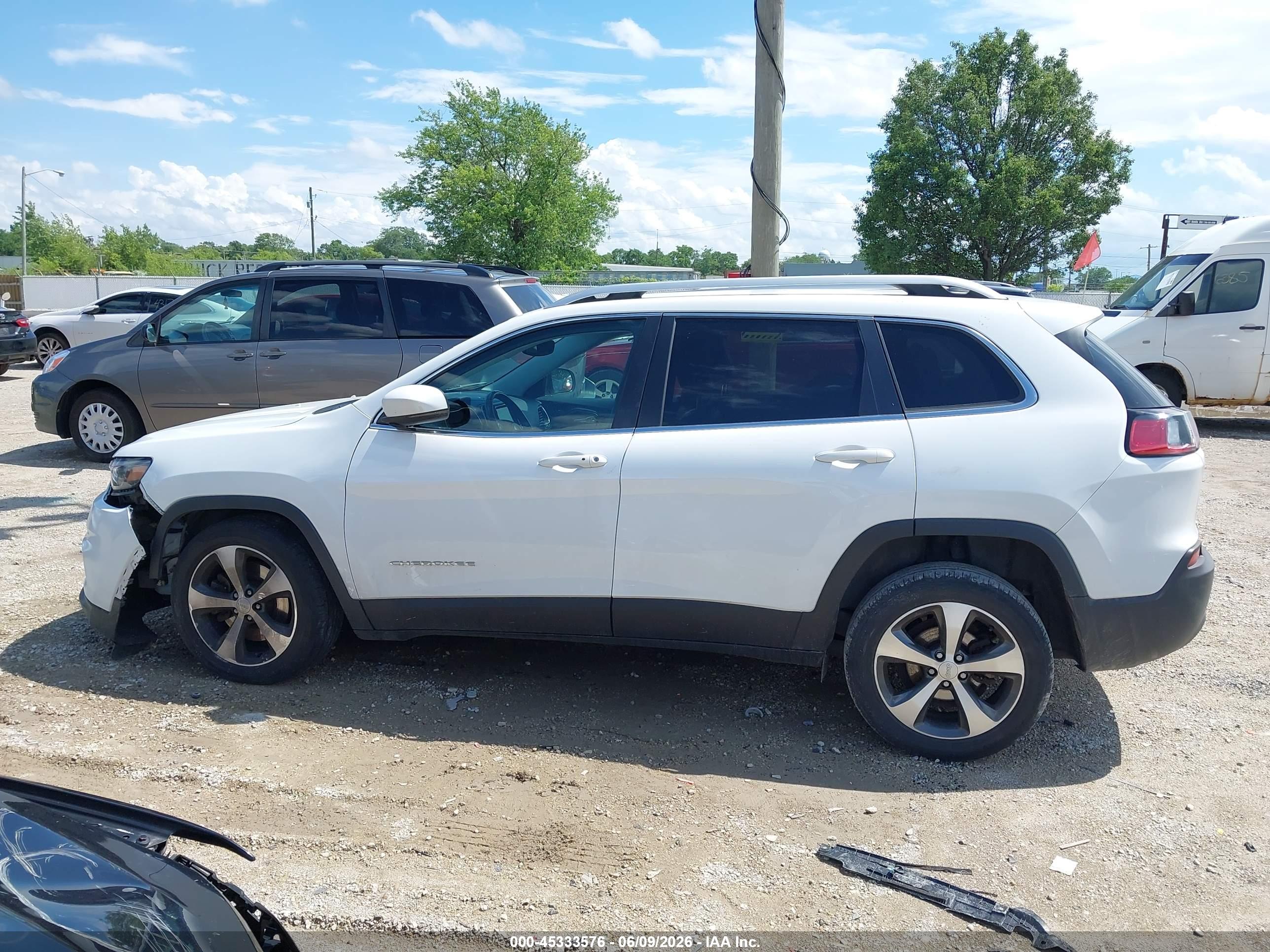 2019 JEEP CHEROKEE LIMITED FWD