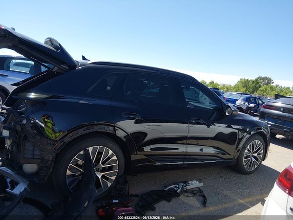 2024 AUDI Q8 E-TRON PREMIUM PLUS QUATTRO