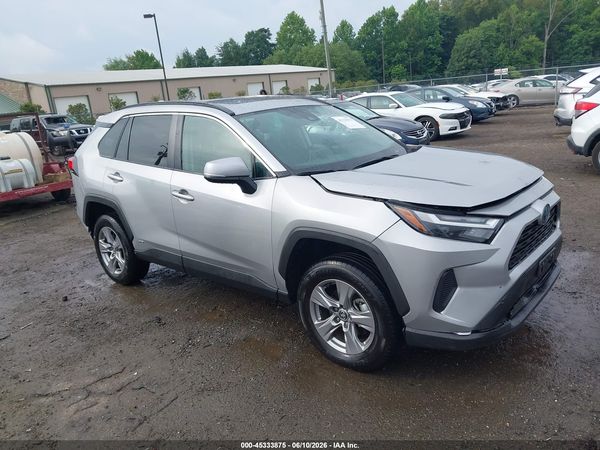 2024 TOYOTA RAV4 HYBRID XLE