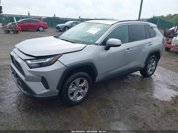 2024 TOYOTA RAV4 HYBRID XLE