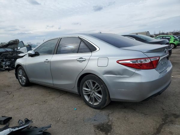 2016 TOYOTA CAMRY