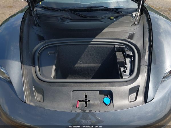 2022 PORSCHE TAYCAN