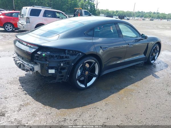 2022 PORSCHE TAYCAN