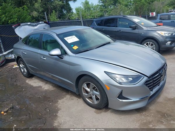 2022 HYUNDAI SONATA SE