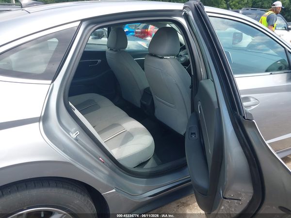 2022 HYUNDAI SONATA SE
