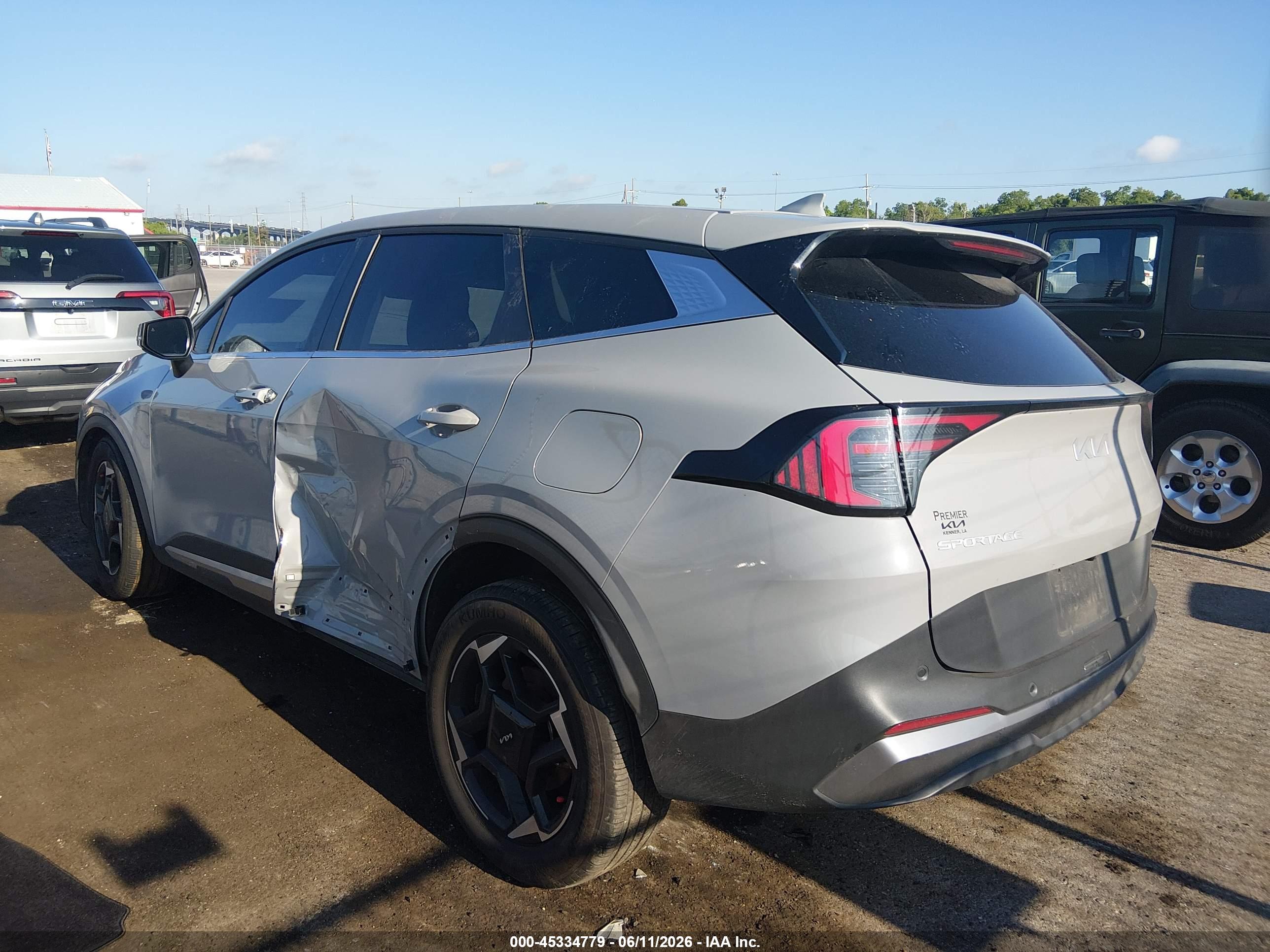 2026 KIA SPORTAGE EX
