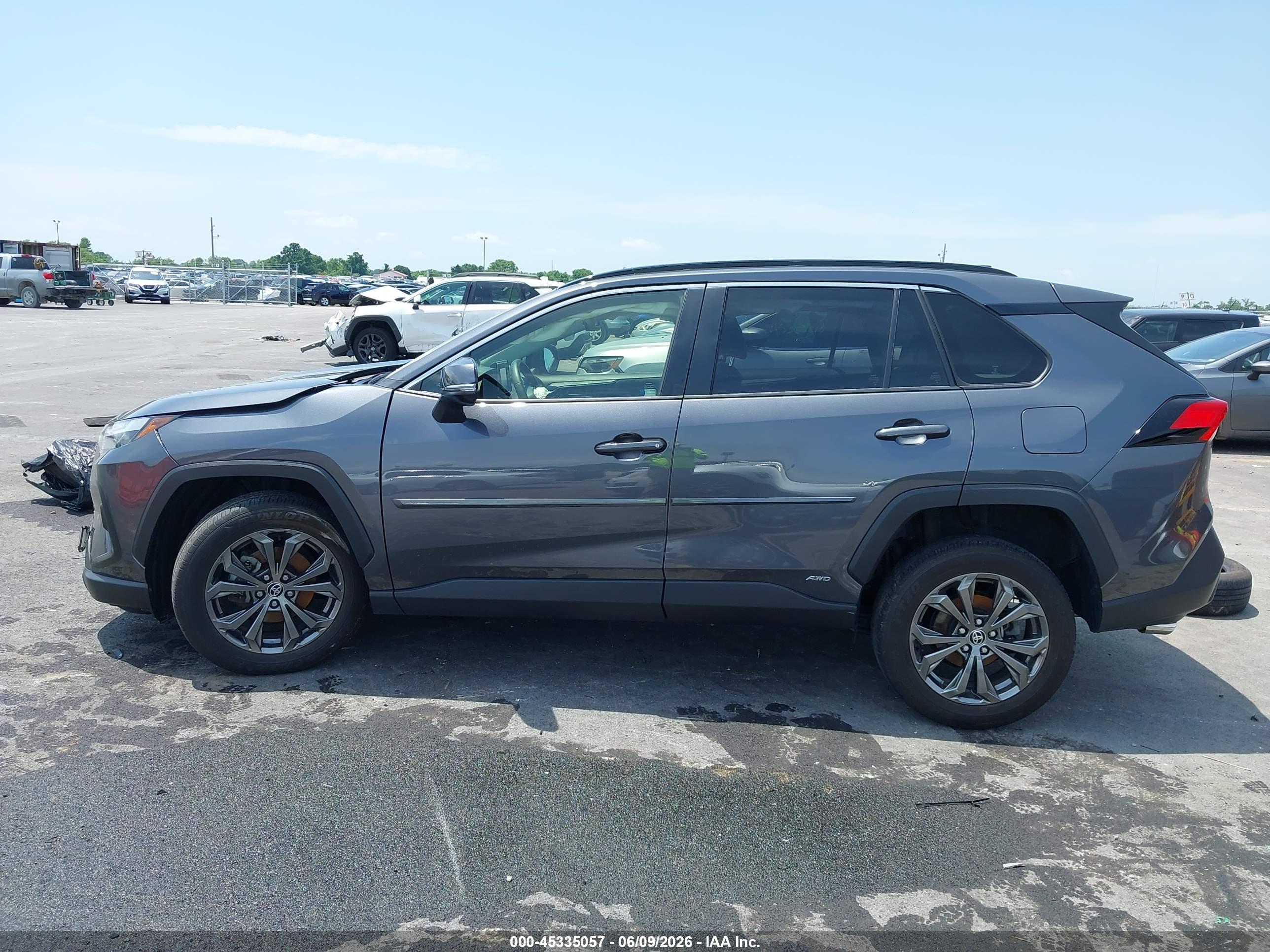 2022 TOYOTA RAV4 HYBRID XLE PREMIUM