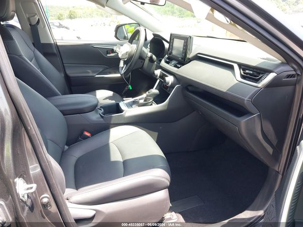 2022 TOYOTA RAV4 HYBRID XLE PREMIUM