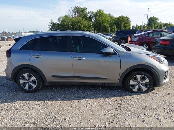 2022 KIA NIRO LX