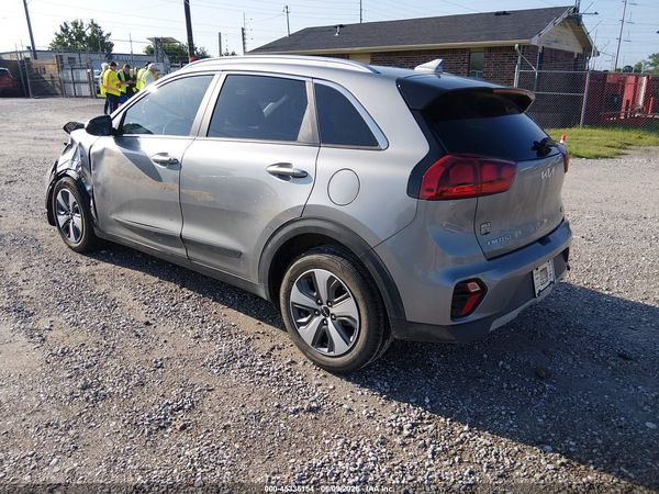 2022 KIA NIRO LX