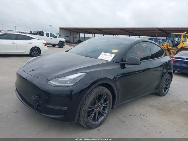 2024 TESLA MODEL Y