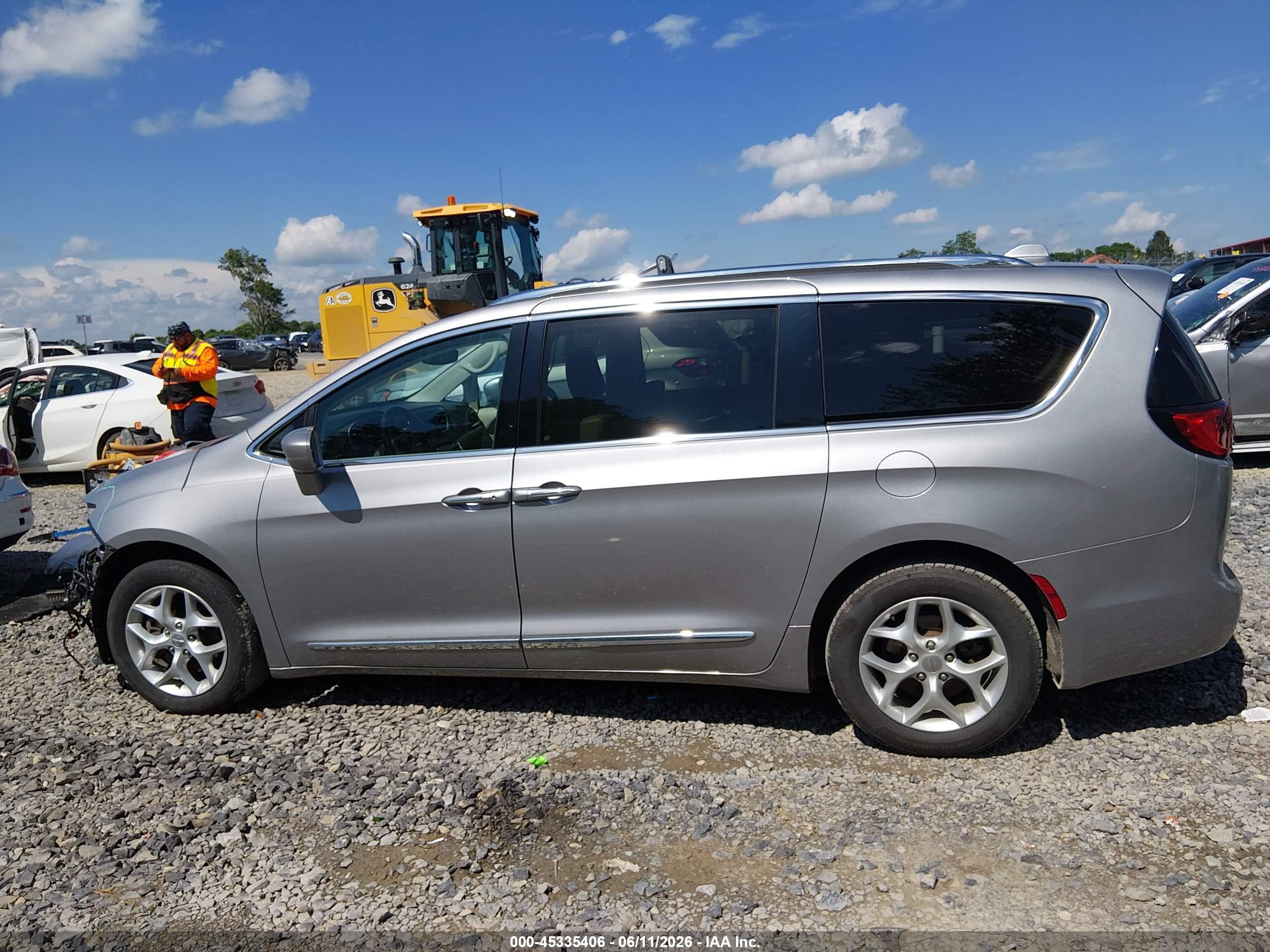 2017 CHRYSLER PACIFICA TOURING-L PLUS