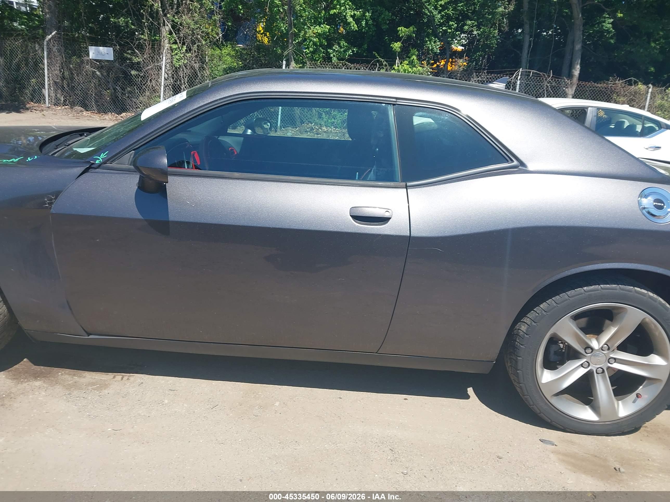 2016 DODGE CHALLENGER SXT