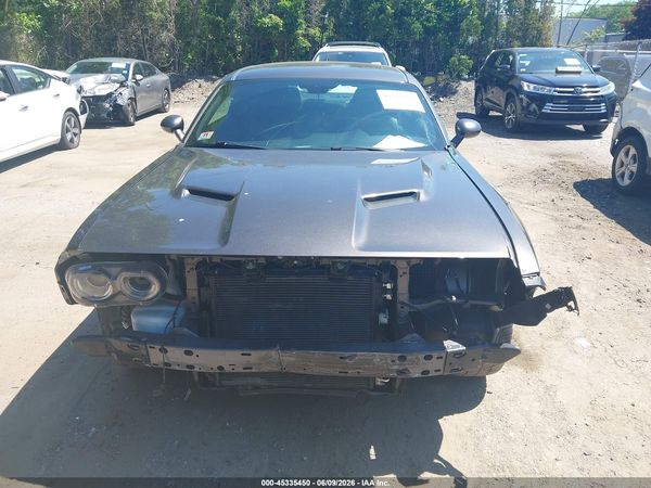 2016 DODGE CHALLENGER SXT