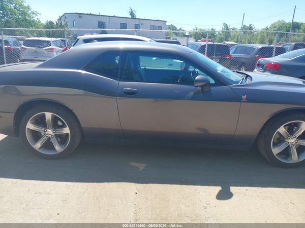 2016 DODGE CHALLENGER SXT