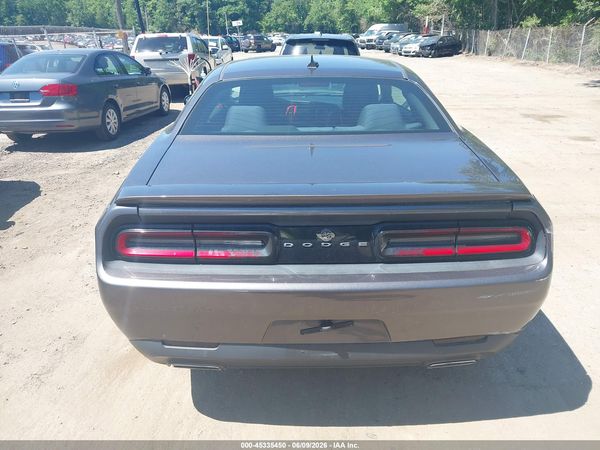 2016 DODGE CHALLENGER SXT