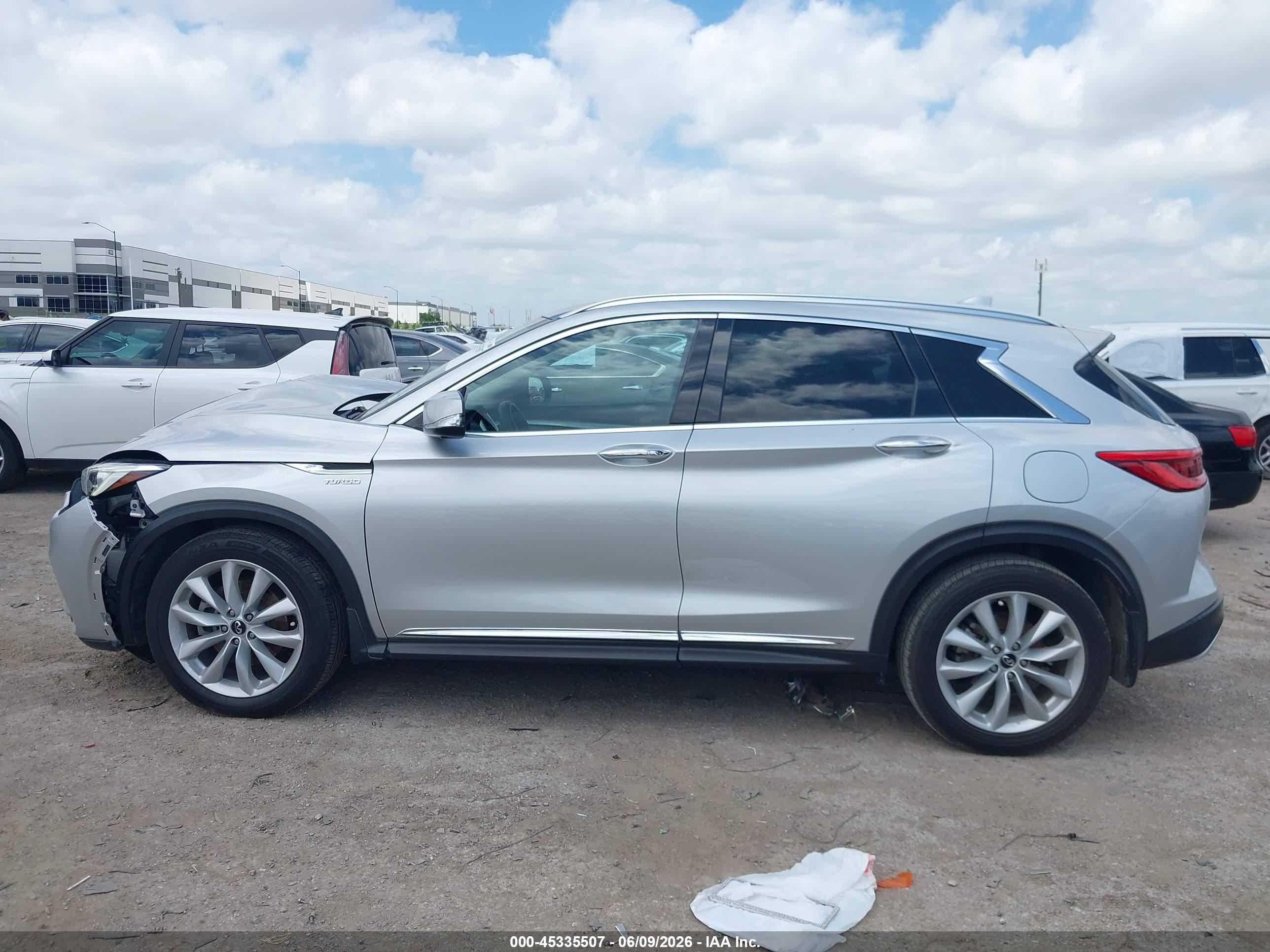 2019 INFINITI QX50 ESSENTIAL