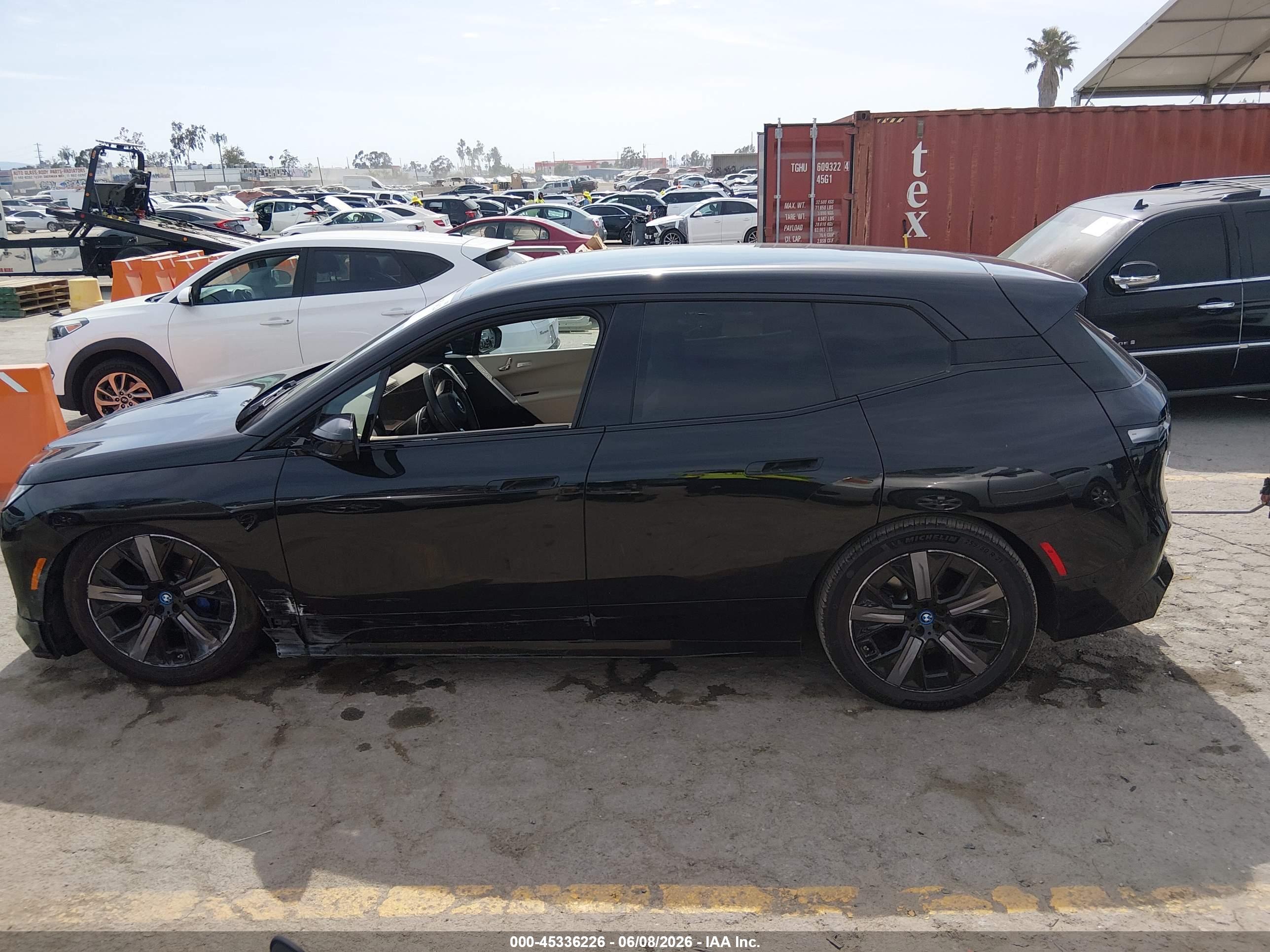 2024 BMW IX XDRIVE50