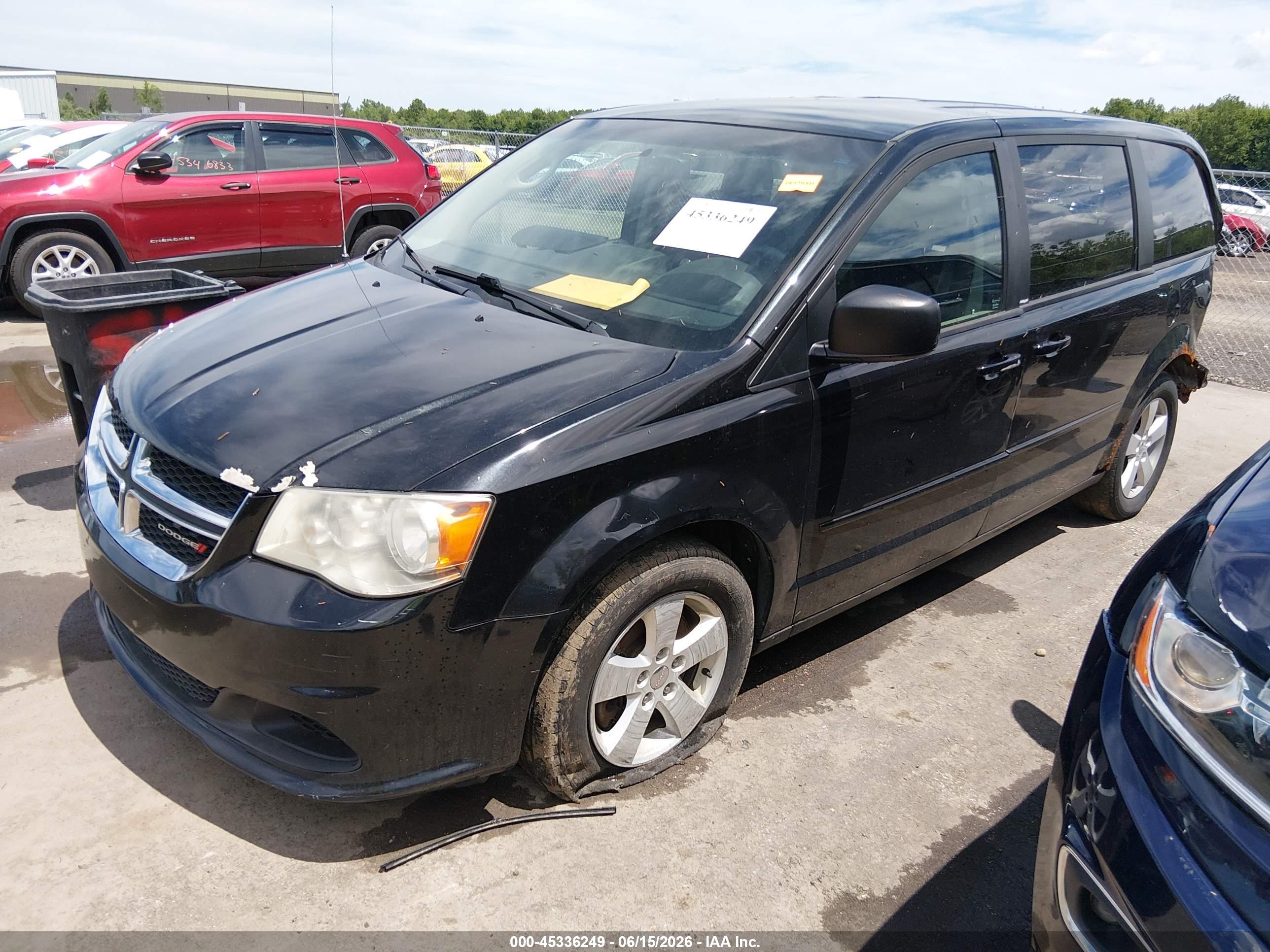 2013 DODGE GRAND CARAVAN SE — I2