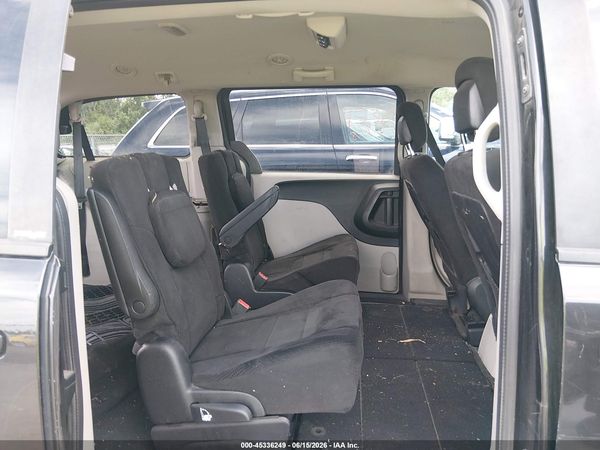 2013 DODGE GRAND CARAVAN SE — I8