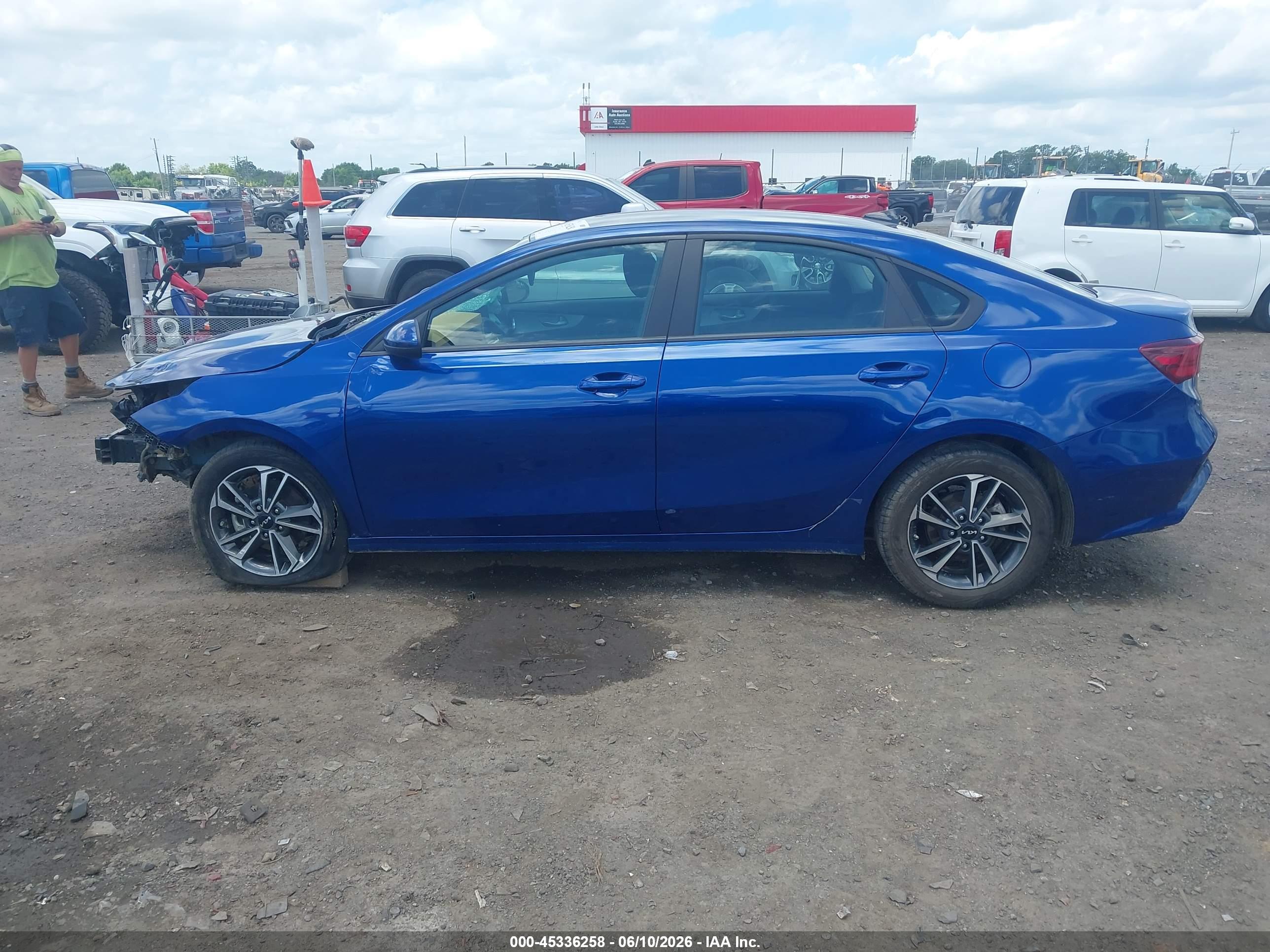 2024 KIA FORTE LXS