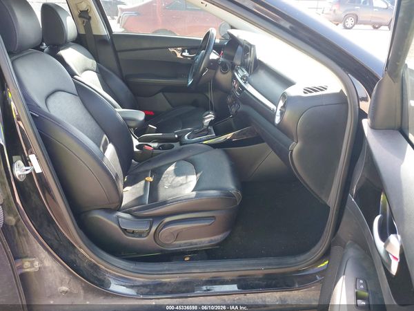 2019 KIA FORTE EX