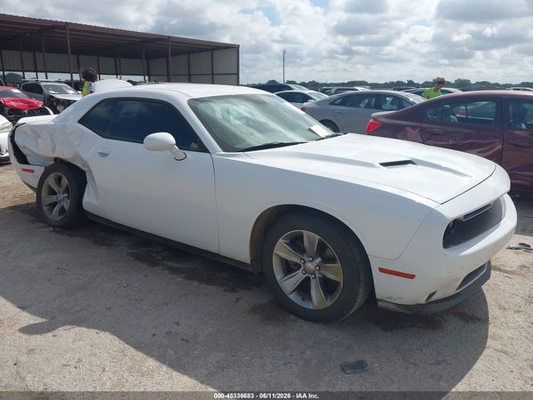 2016 DODGE CHALLENGER SXT