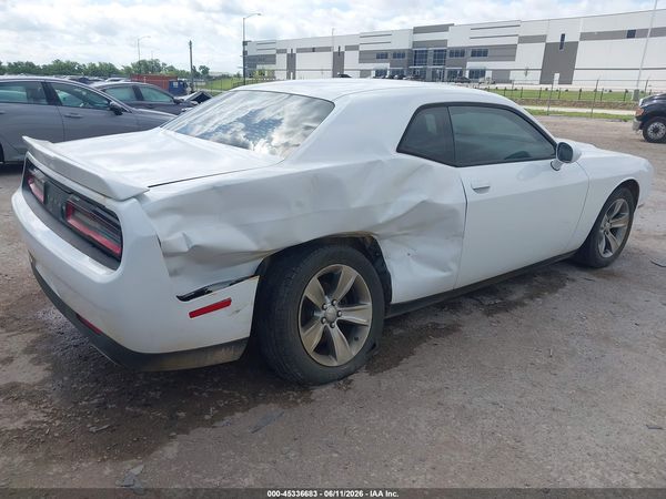 2016 DODGE CHALLENGER SXT