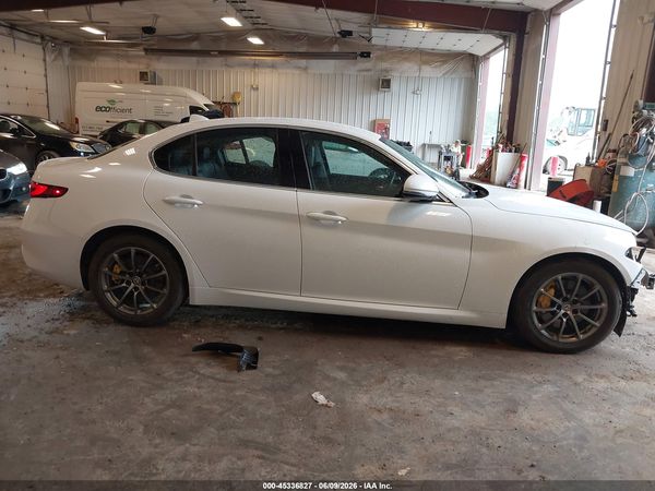 2017 ALFA ROMEO GIULIA AWD