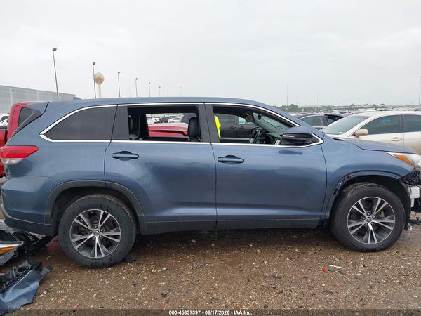 2019 TOYOTA HIGHLANDER LE PLUS