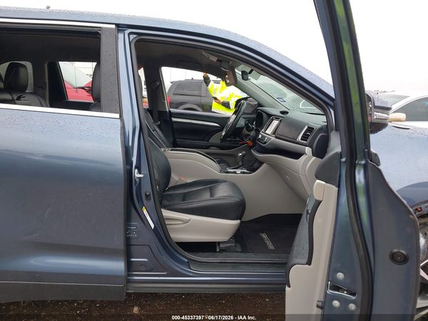 2019 TOYOTA HIGHLANDER LE PLUS