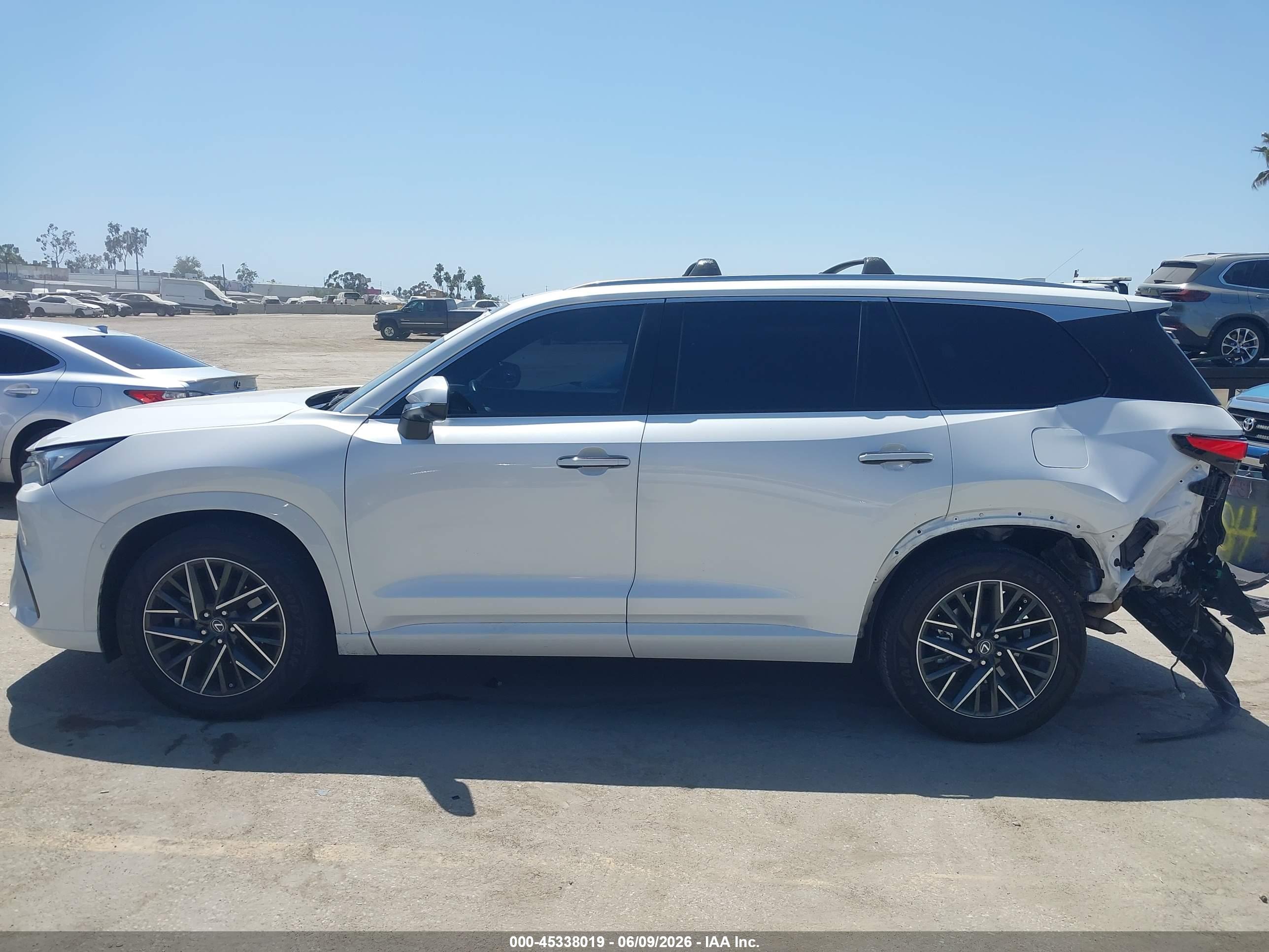 2024 LEXUS TX
