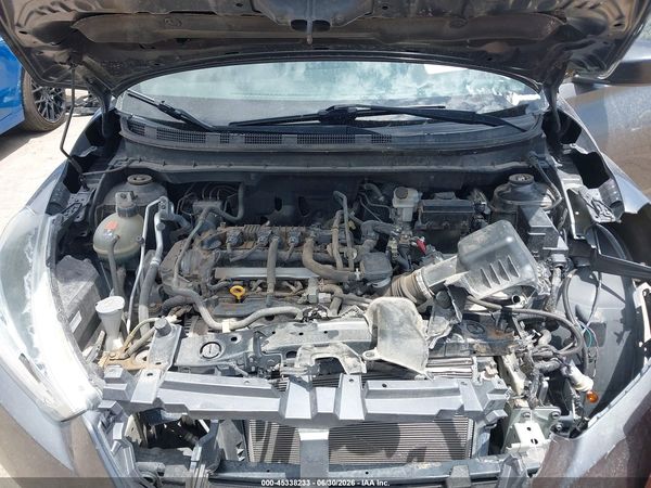 2019 NISSAN KICKS S