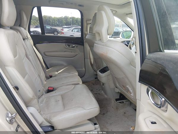 2016 VOLVO XC90 T6 MOMENTUM