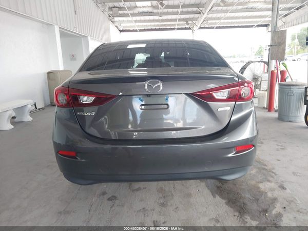 2018 MAZDA MAZDA3 TOURING