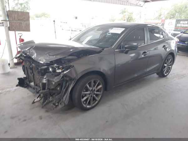2018 MAZDA MAZDA3 TOURING