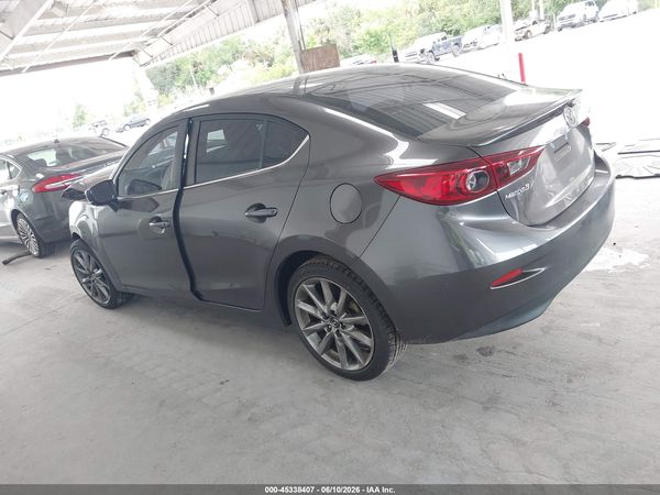 2018 MAZDA MAZDA3 TOURING