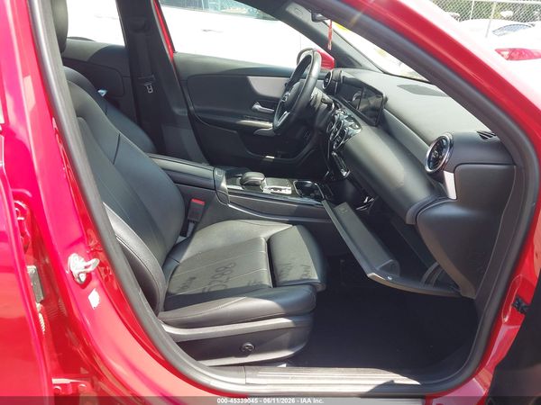 2019 MERCEDES-BENZ A 220 A220