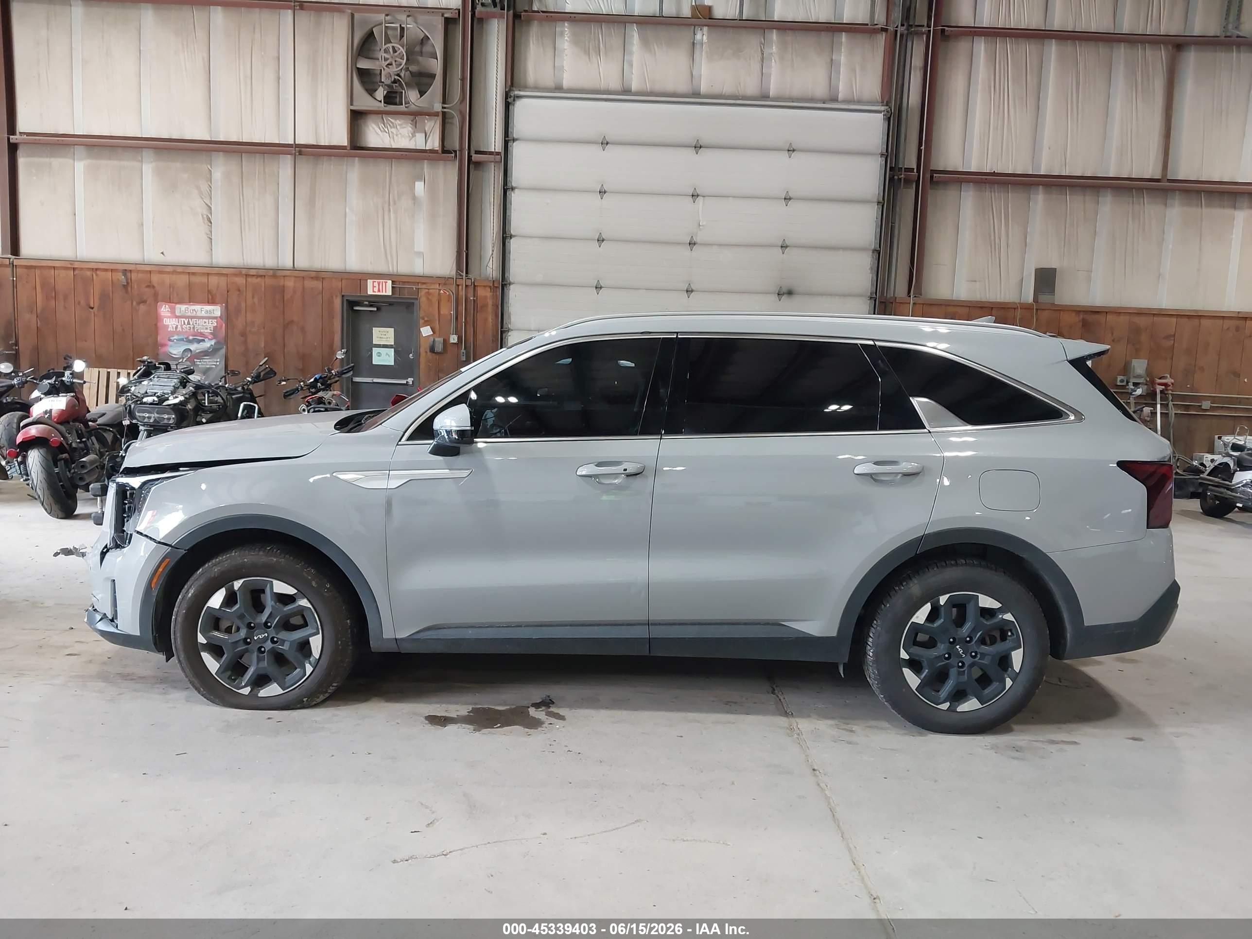 2024 KIA SORENTO S