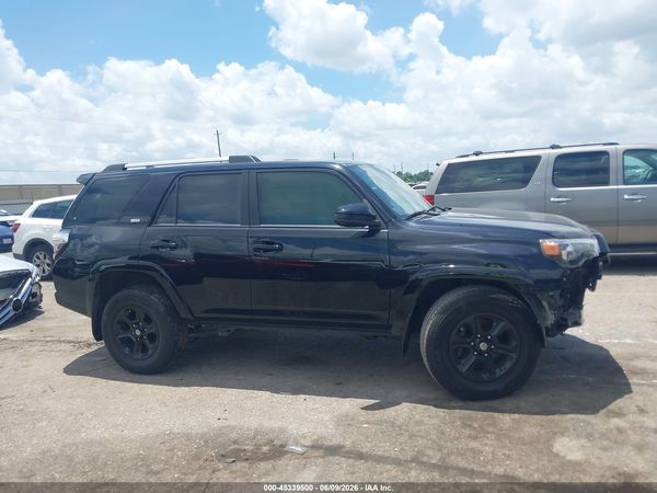 2023 TOYOTA 4RUNNER SR5