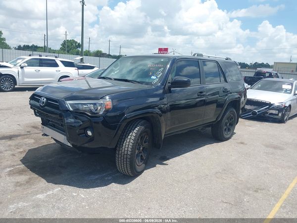 2023 TOYOTA 4RUNNER SR5