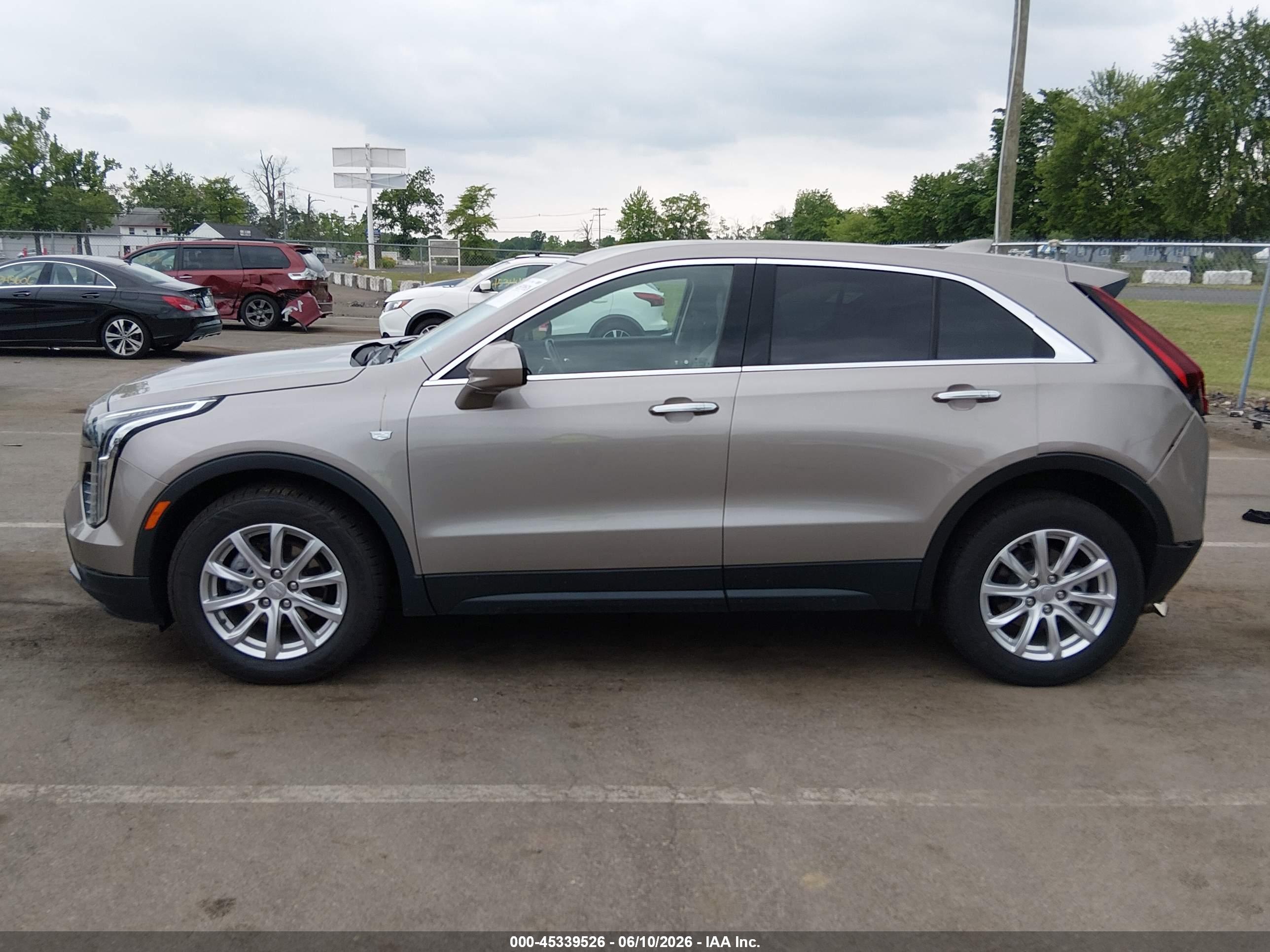 2023 CADILLAC XT4 AWD LUXURY