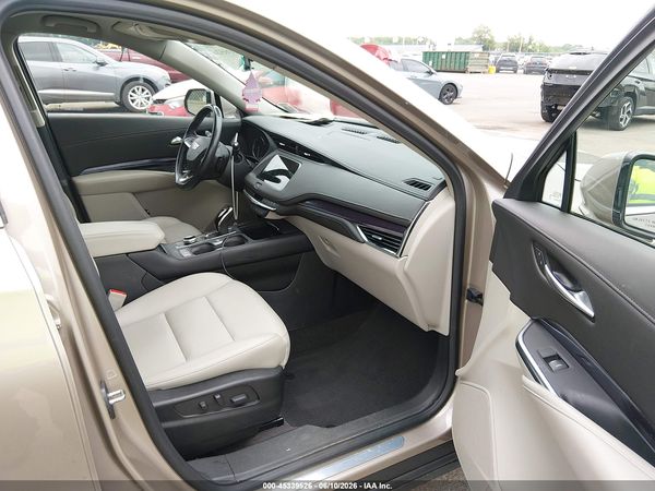 2023 CADILLAC XT4 AWD LUXURY