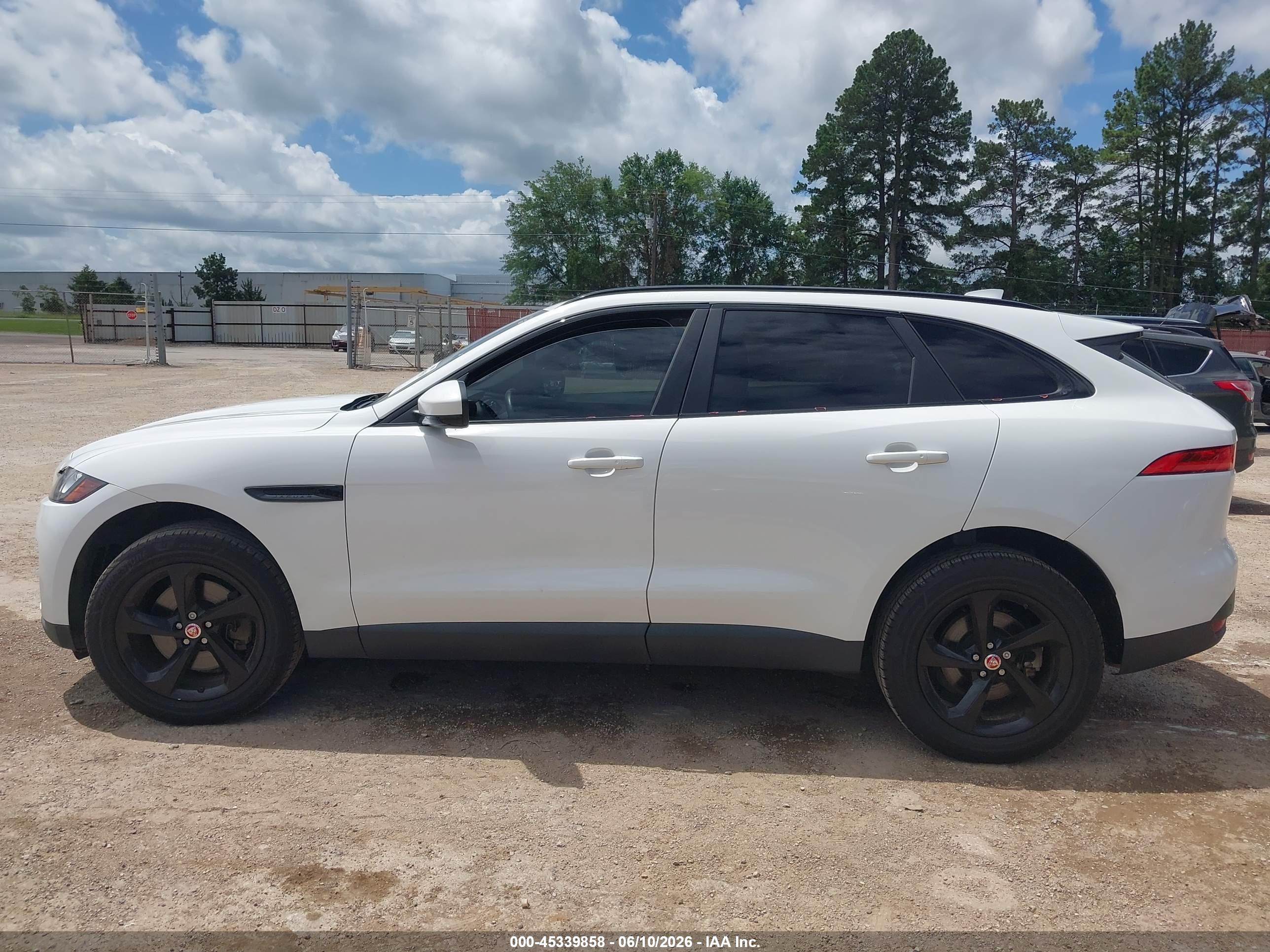 2017 JAGUAR F-PACE 35T PRESTIGE