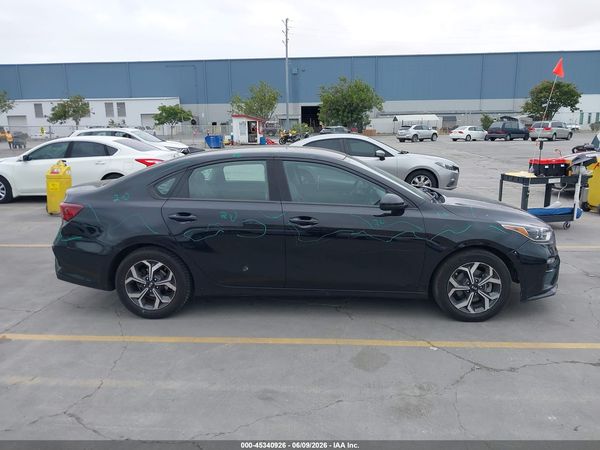 2019 KIA FORTE LXS