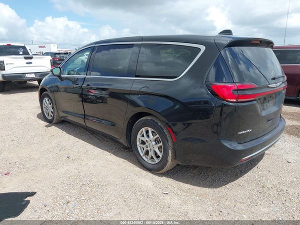 2024 CHRYSLER PACIFICA TOURING L — I3