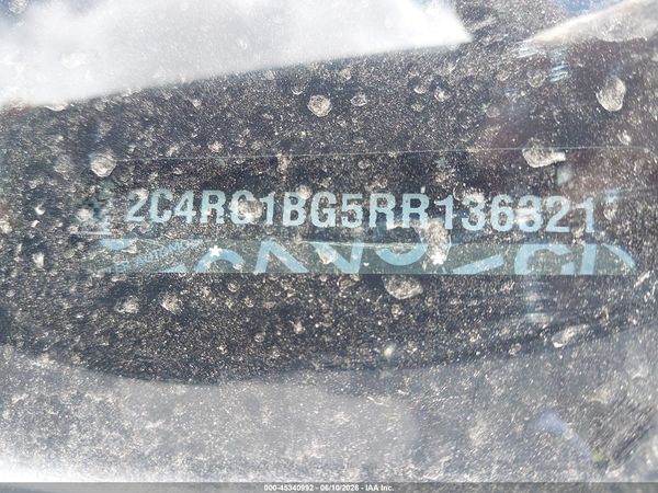 2024 CHRYSLER PACIFICA TOURING L — I9