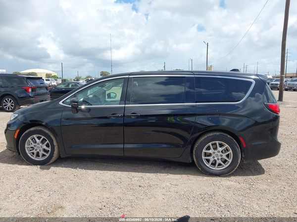 2024 CHRYSLER PACIFICA TOURING L — I117