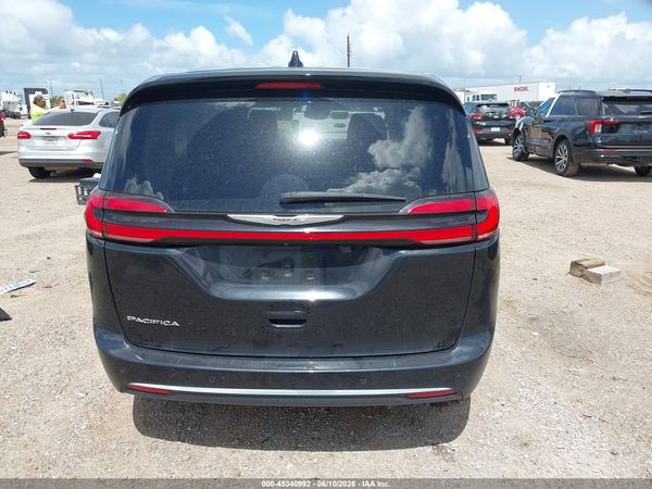 2024 CHRYSLER PACIFICA TOURING L — I119